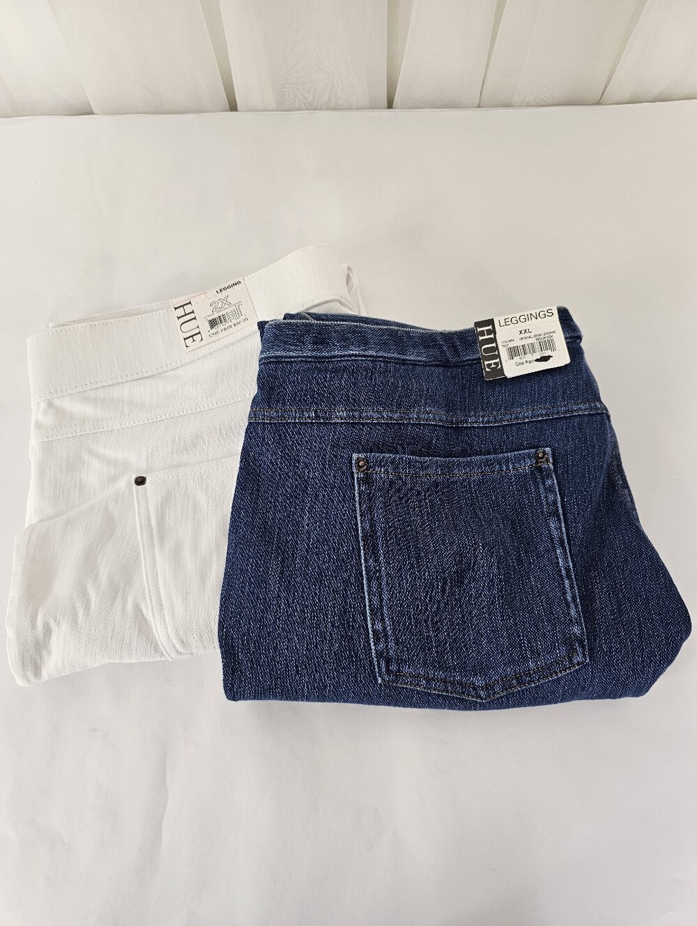 HUE Original Denim Leggings Bundle Of 2 - Duo in Medium Wash and White 2X NEW